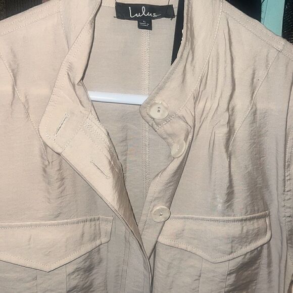 NWT Lulus “Got My Approval” Beige Utility Romper - Picture 6 of 9